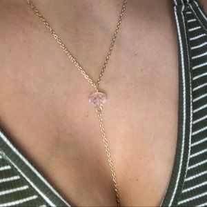 Danty gold chain with pink gem